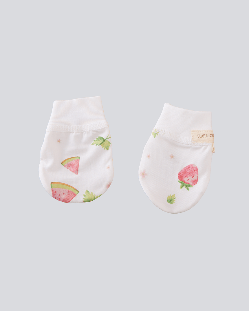 Blara Organic Mitten - Strawberry Print - Princess and the Pea Boutique