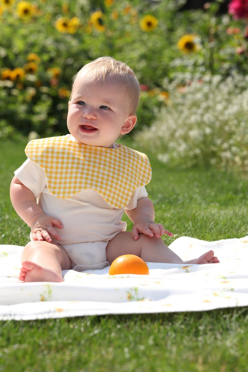 Blara Organic Wavy Bib - Yellow Checker - Princess and the Pea Boutique