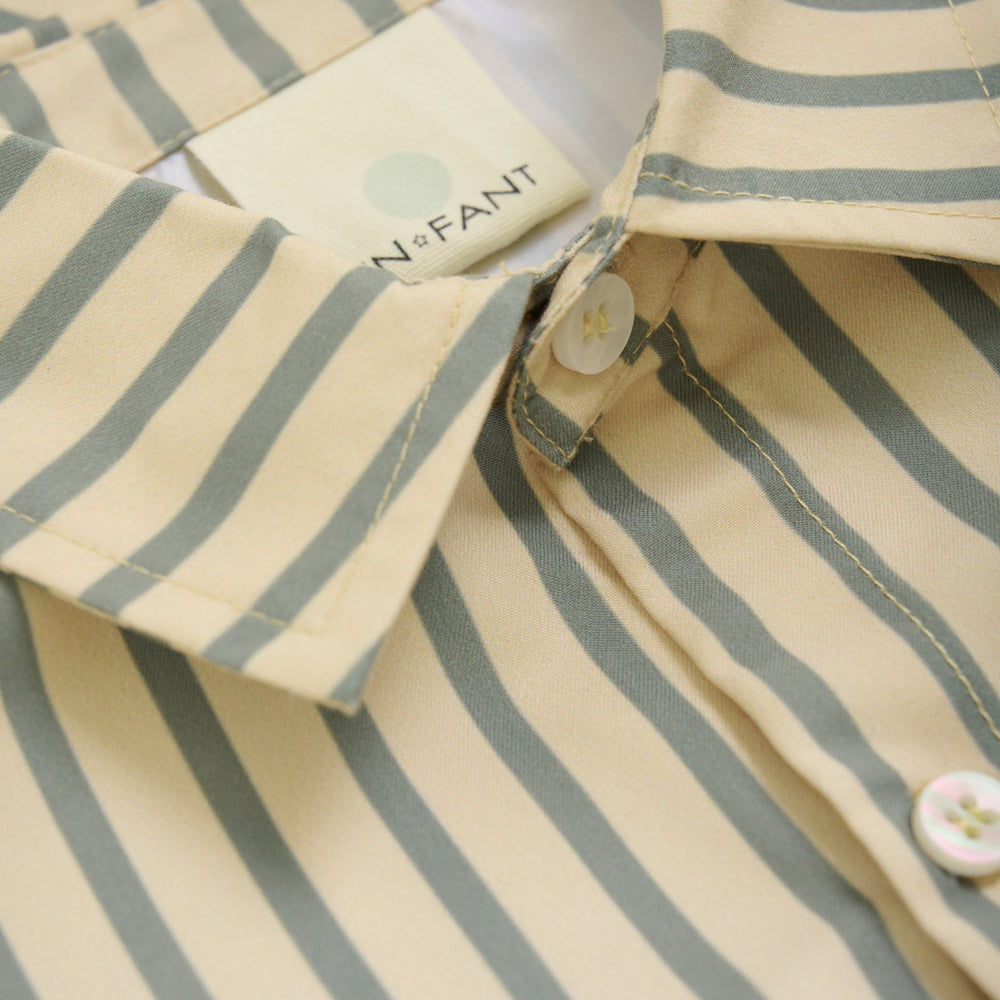 En Fant Short Sleeve Swim Shirt - Cement - Princess and the Pea