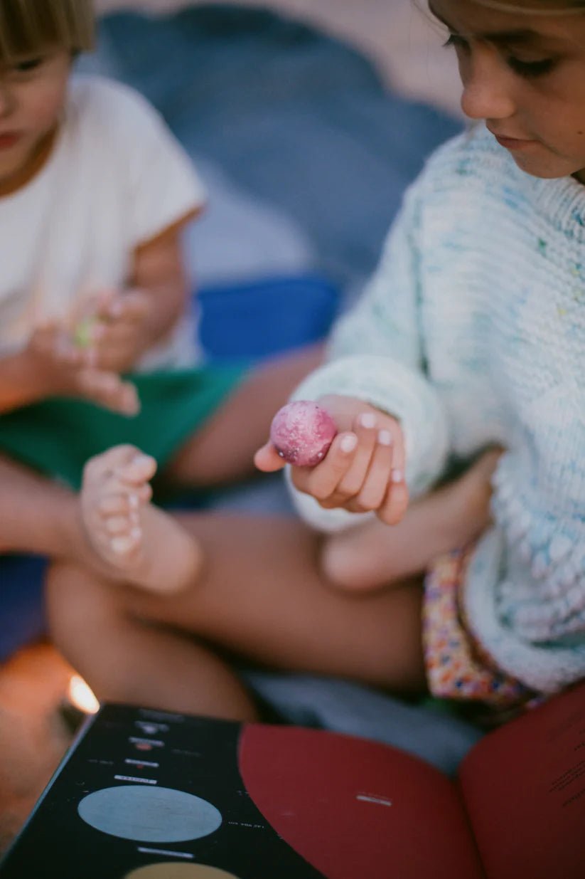 Grapat - Wood Dear Universe - Princess and the Pea Boutique