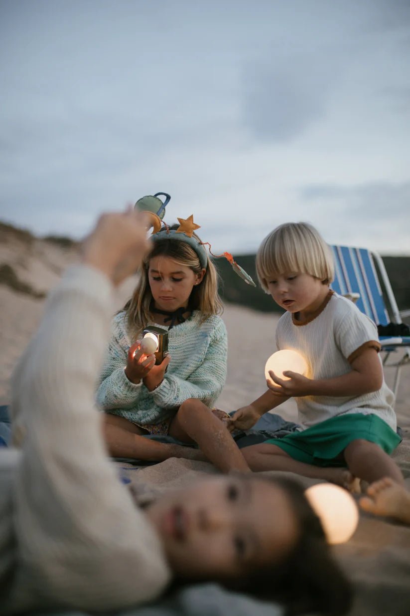 Grapat - Wood Dear Universe - Princess and the Pea Boutique