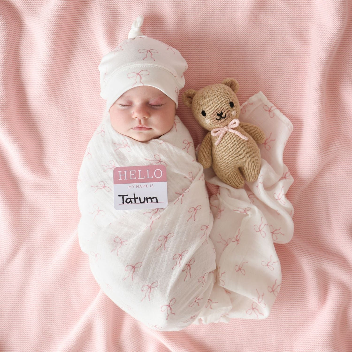 Lulujo Hello World Hat & Swaddle Sets - Bows - Princess and the Pea Boutique
