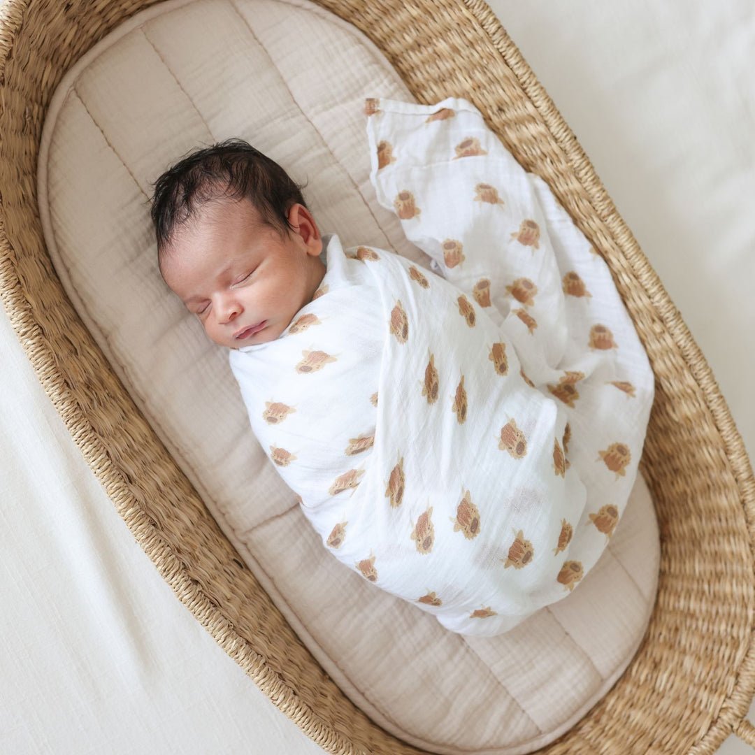 Lulujo Muslin Swaddle - Highland Cows - Princess and the Pea Boutique