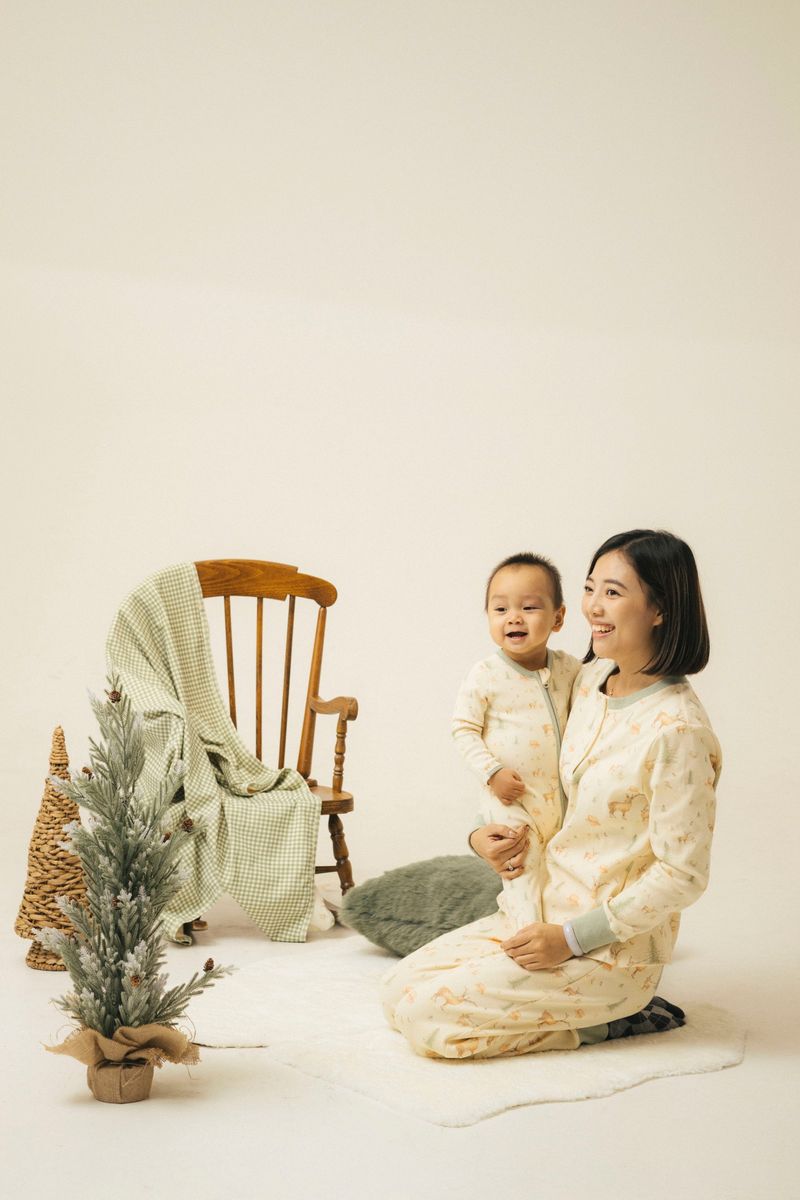 Long-sleeve Ribbed Footie Romper - Christmas Print