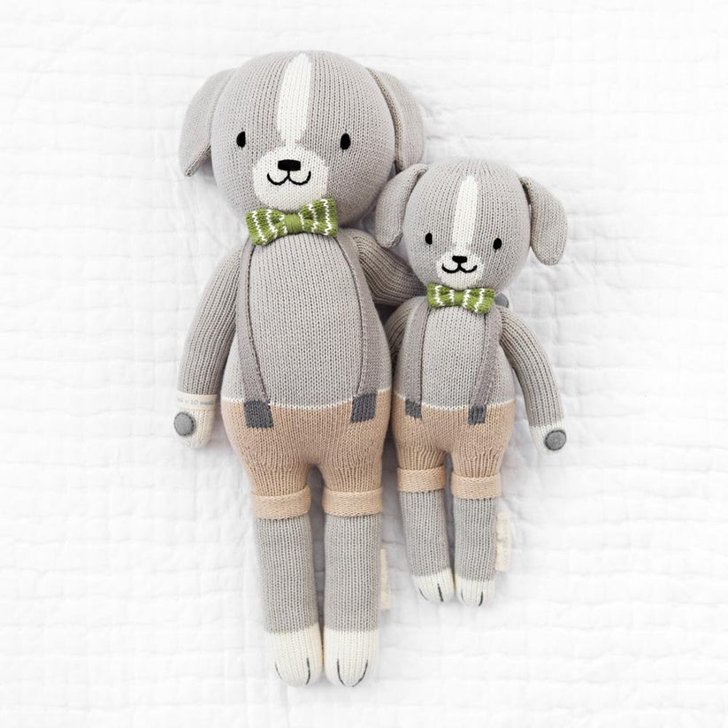 cuddle + kind Noah the dog - Little