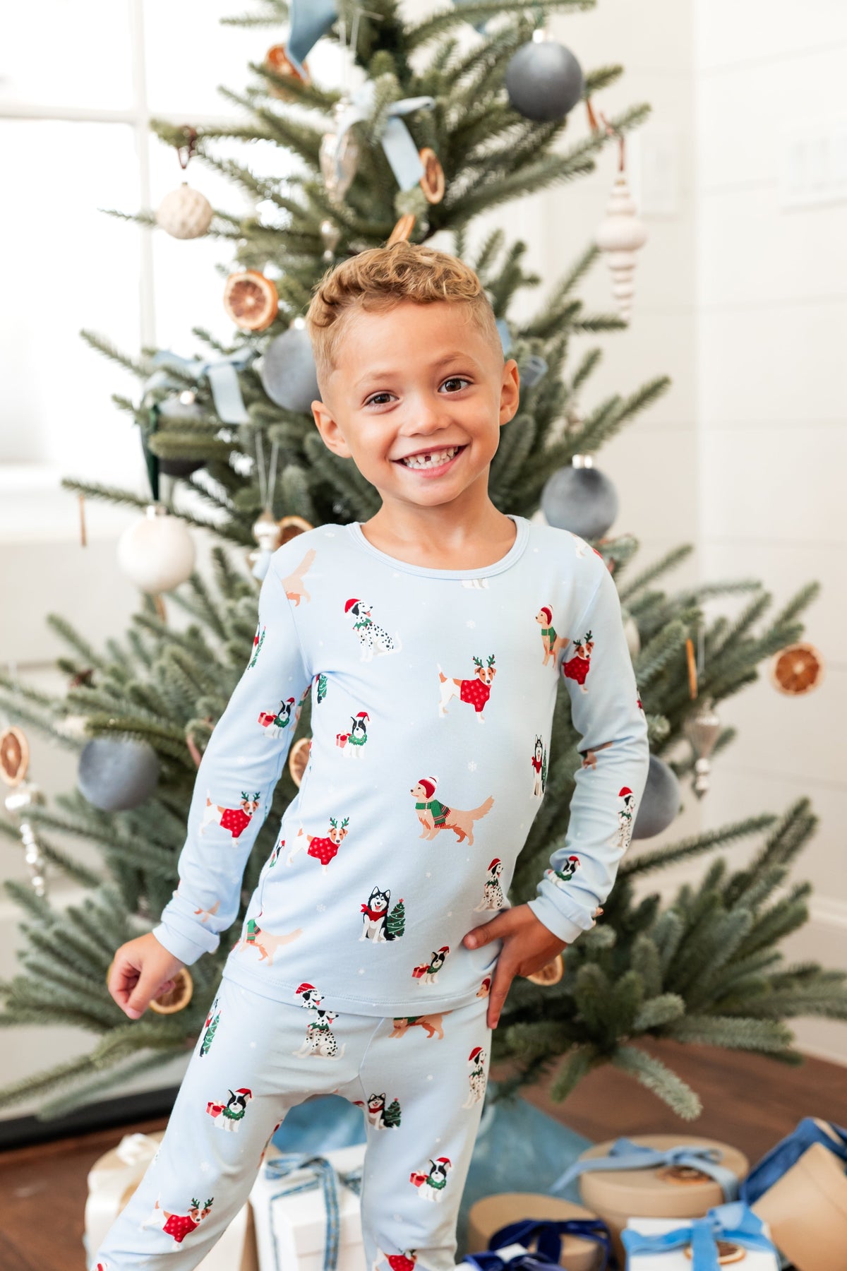 Kyte Baby Long Sleeve Pajamas in Holiday Pups - Princess and the Pea Boutique