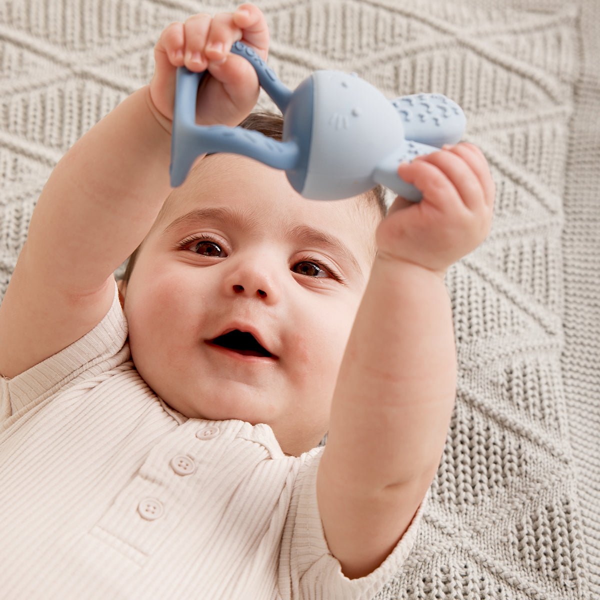 B.BOX Chill + Fill Teether Lullaby Blue - Princess and the Pea Boutique