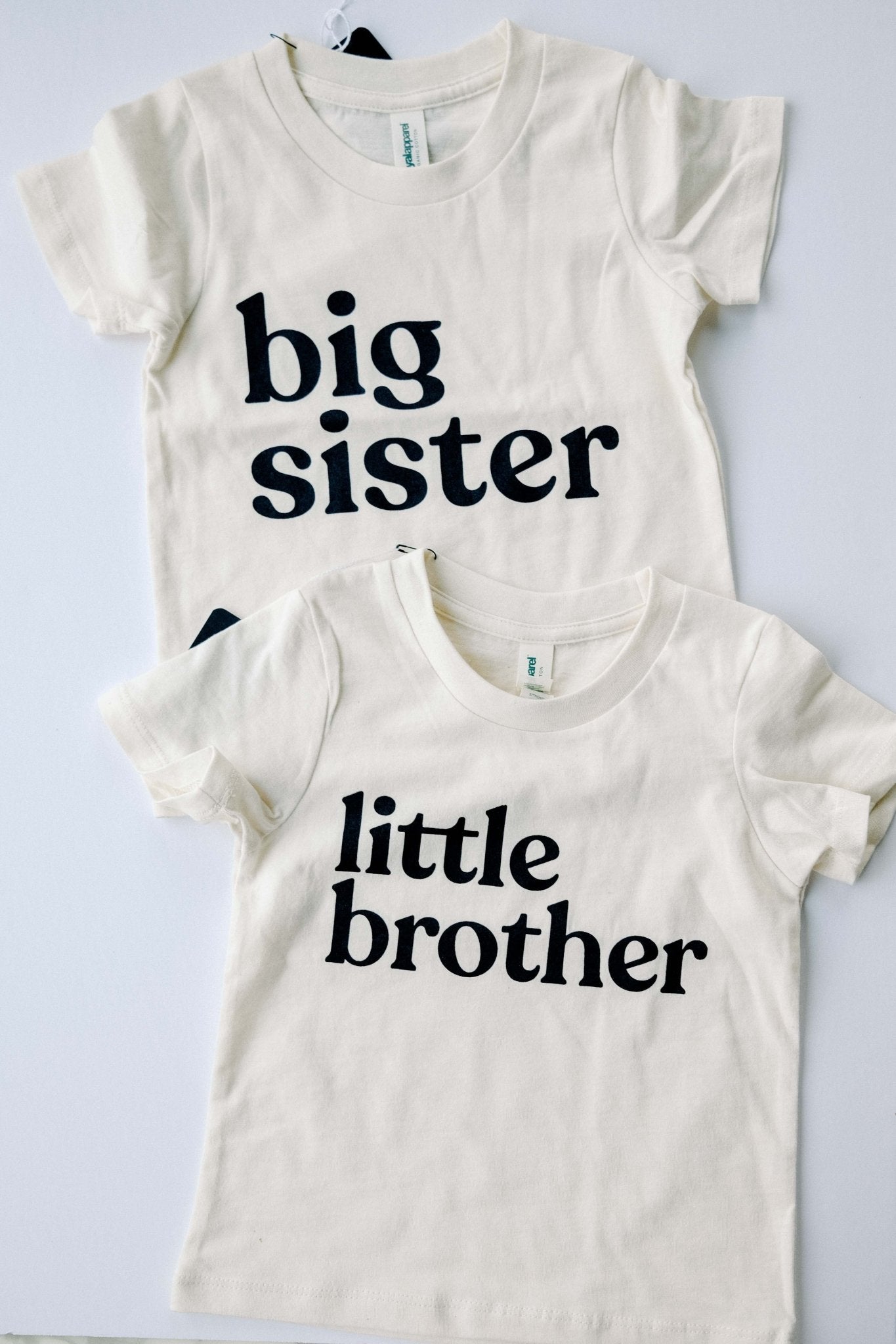 Big Sister Cream Organic Kids Tee - Princess and the Pea Boutique