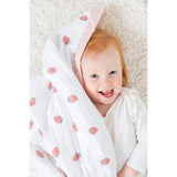 Lulujo Classic Muslin 3ply Quilt - Daisies & Strawberries - Princess and the Pea Boutique