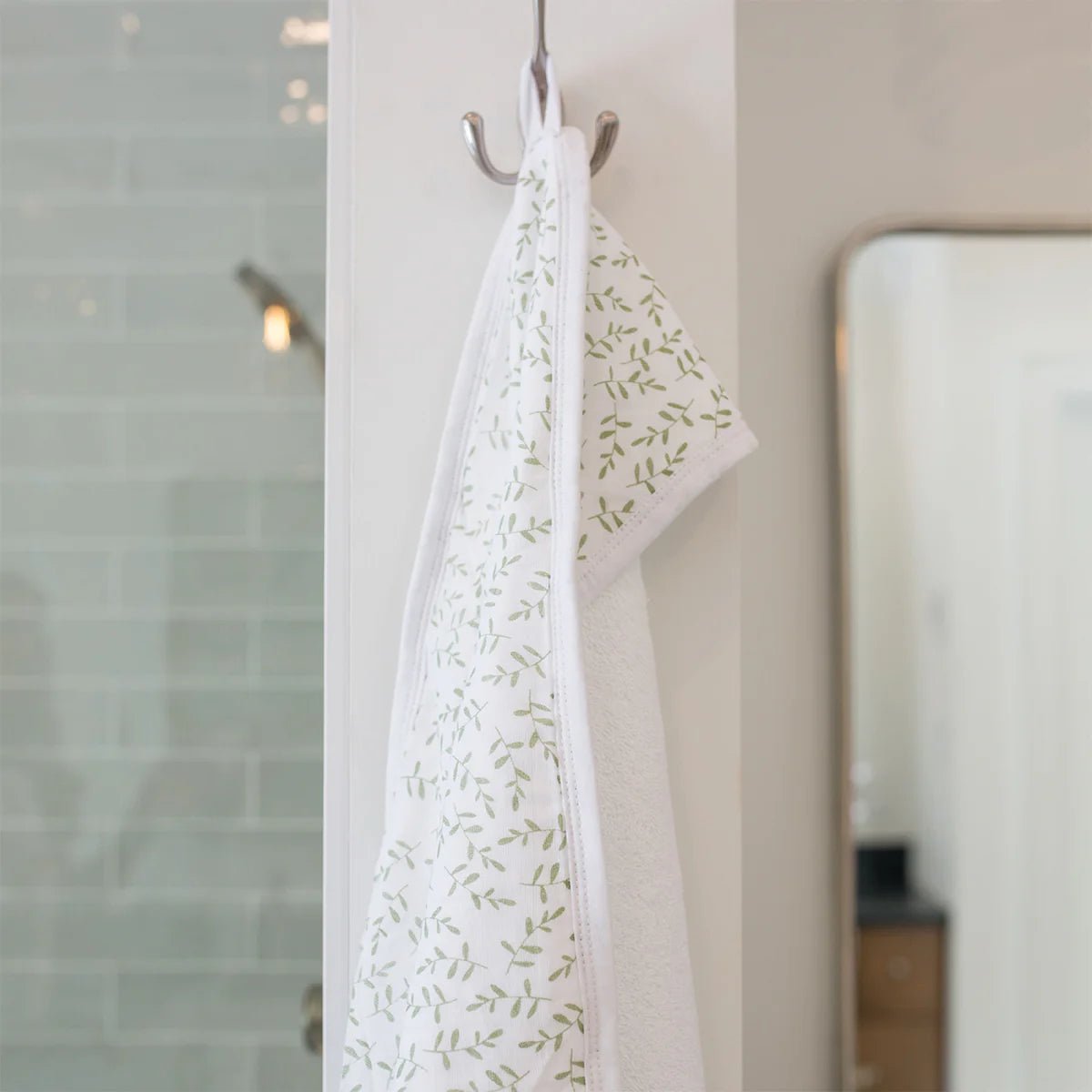 Lulujo Hooded Towel - Greenery - Princess and the Pea Boutique