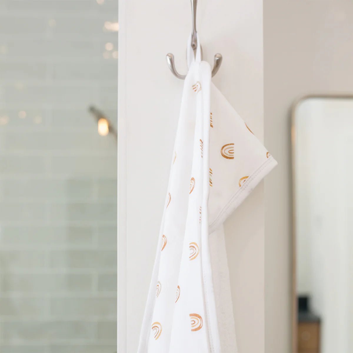 Lulujo Hooded Towel - Rainbow - Princess and the Pea Boutique