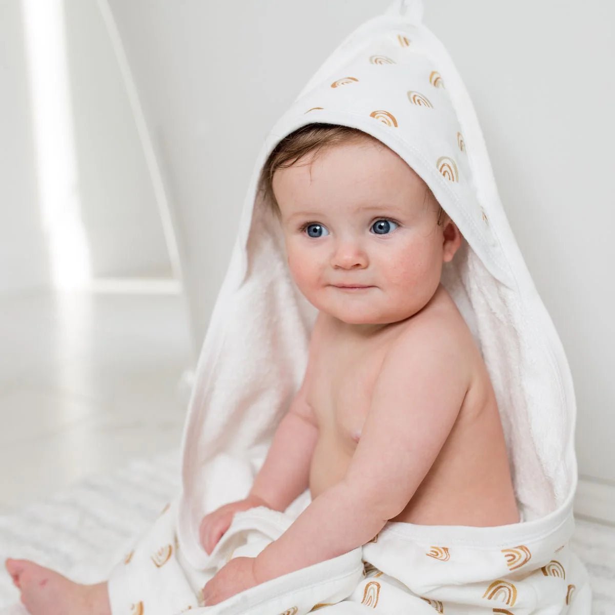 Lulujo Hooded Towel - Rainbow - Princess and the Pea Boutique