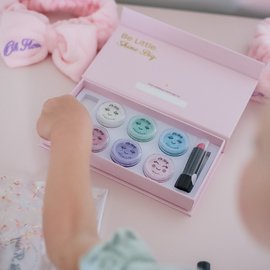 Oh Flossy Deluxe Makeup Set: Soft Pink with Sparkles - Princess and the Pea Boutique