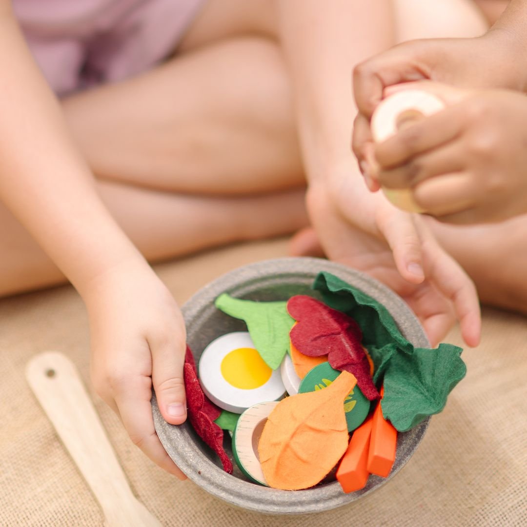 PlanToys Little Chef's Salad Set - Princess and the Pea Boutique