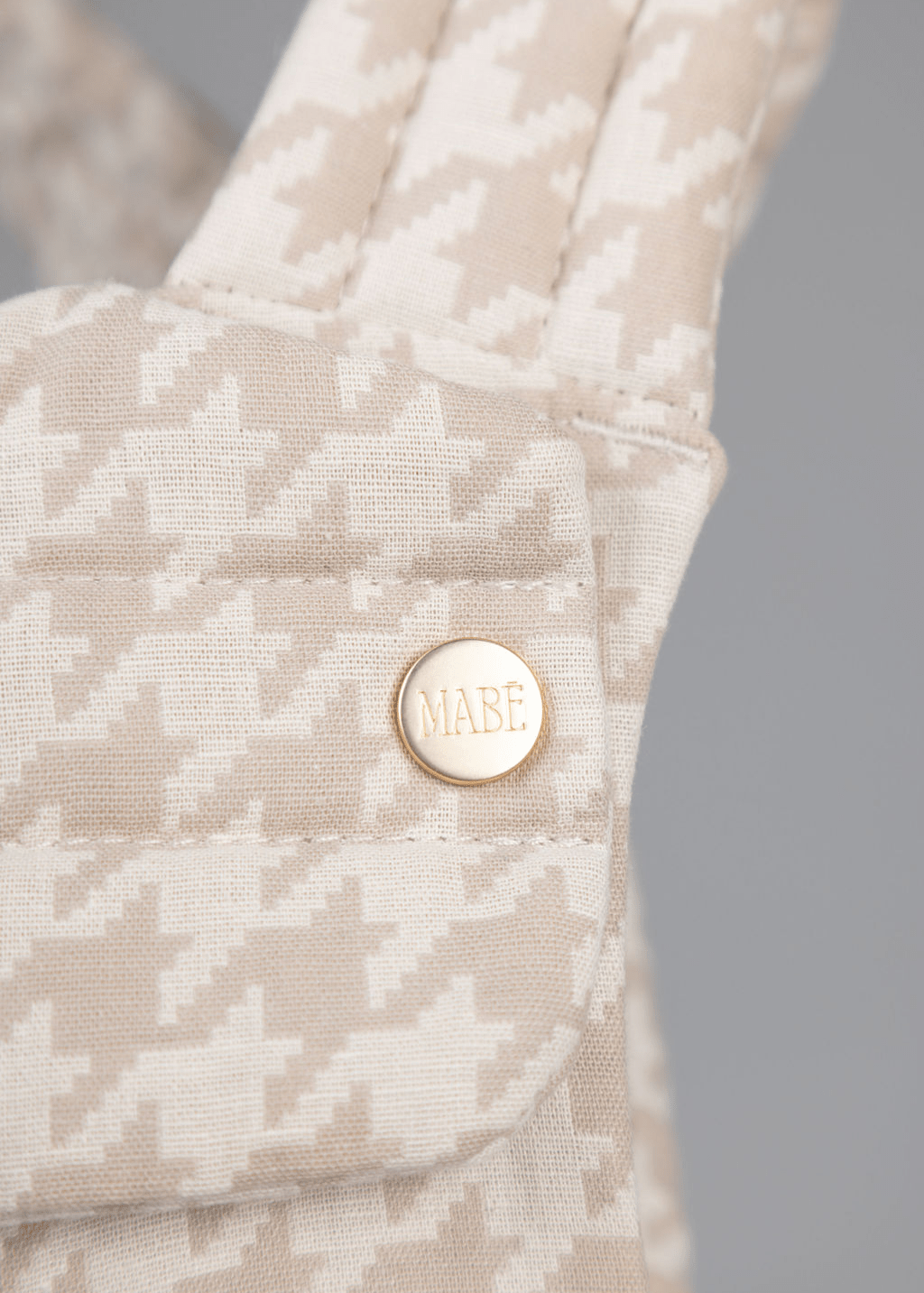 The Monarch Carrier - Houndstooth - Princess and the Pea Boutique