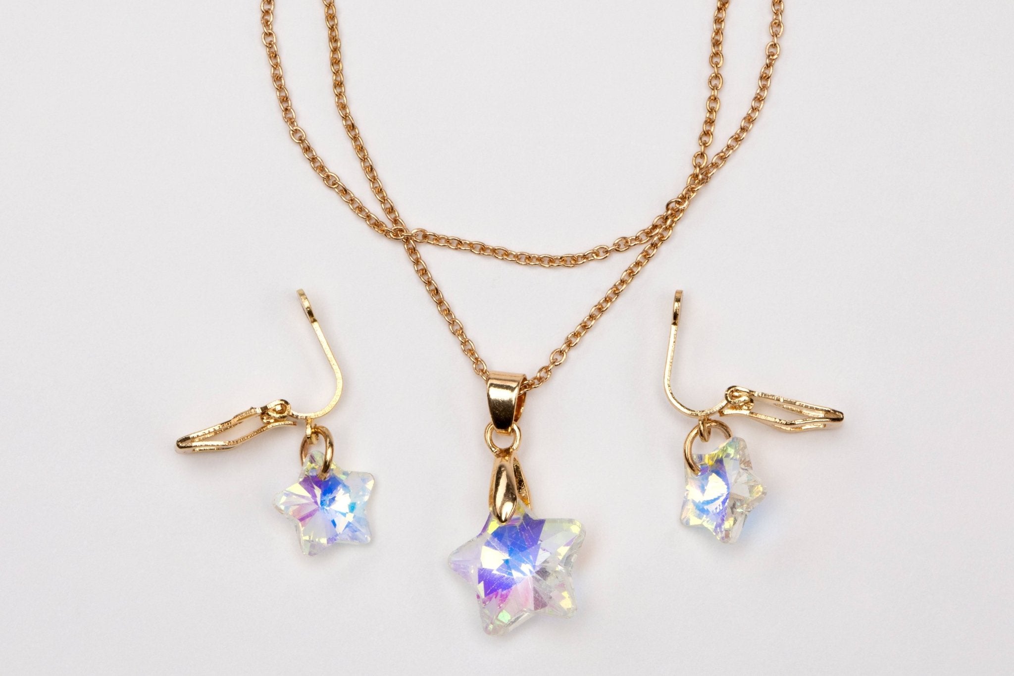 Great Pretenders Boutique Holographic Star Necklace Earing Set