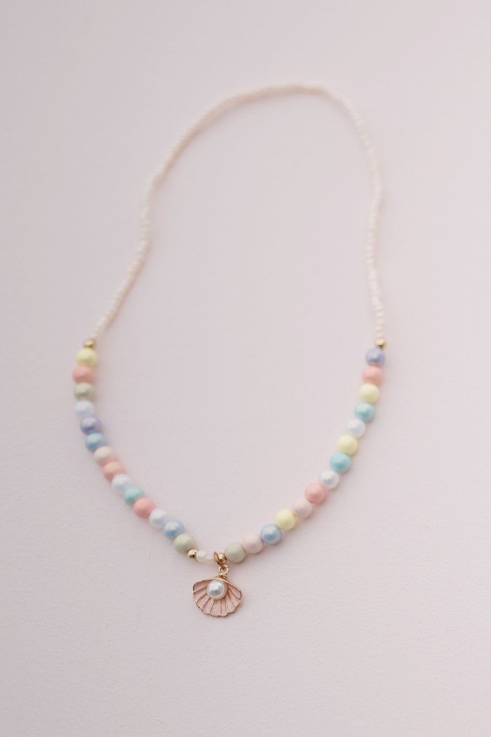 Great Pretenders - Boutique Pastel Shell Necklace - Princess and the Pea