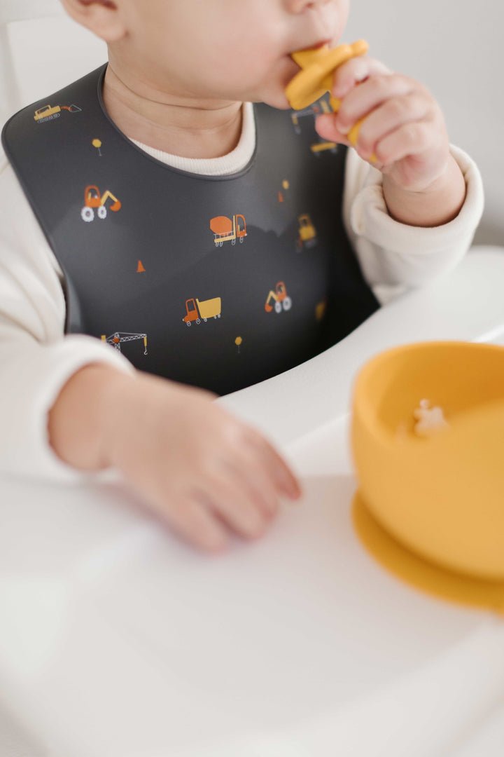 Lil North Co. Construction Silicone Bib - Princess and the Pea