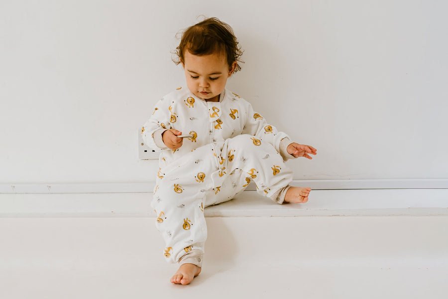 Nest Designs 1.0 TOG Organic Cotton Long Sleeve Footed Sleep Bag - The Lion & The Mouse - Princess and the Pea